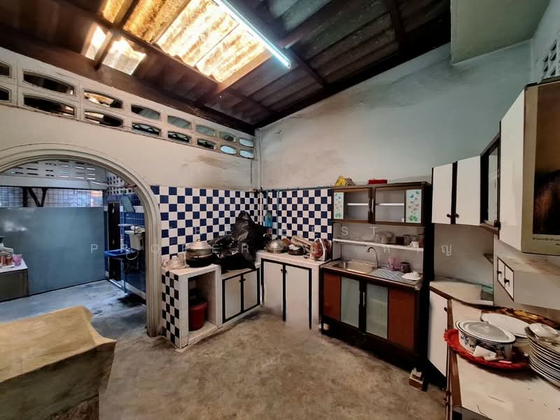 For Sale - อาคารพาณิชย์ธนบุรี กรุงเทพมหานคร, Bangkok