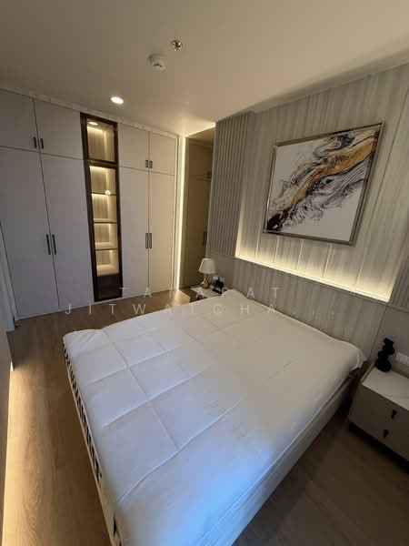 The Issara Sathorn, Bangkok, Chan Road, Thung Maha Mek, Sathon, Bangkok, 1 Bedroom, 37 sqm, Condo For Rent, by Tanapat Jitwatcharakomol, 500149563 - DDproperty.com