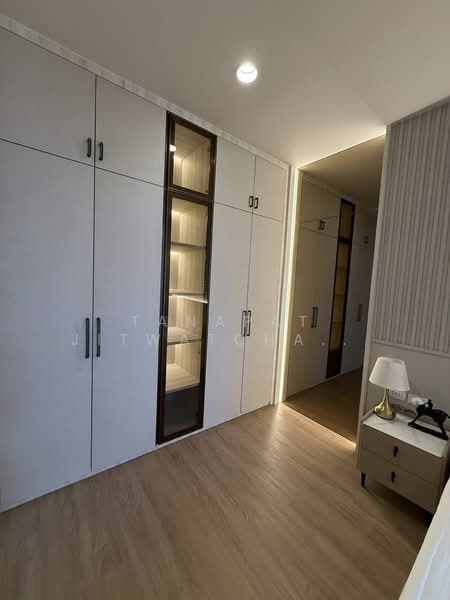 The Issara Sathorn, Bangkok, Chan Road, Thung Maha Mek, Sathon, Bangkok, 1 Bedroom, 37 sqm, Condo For Rent, by Tanapat Jitwatcharakomol, 500149563 - DDproperty.com