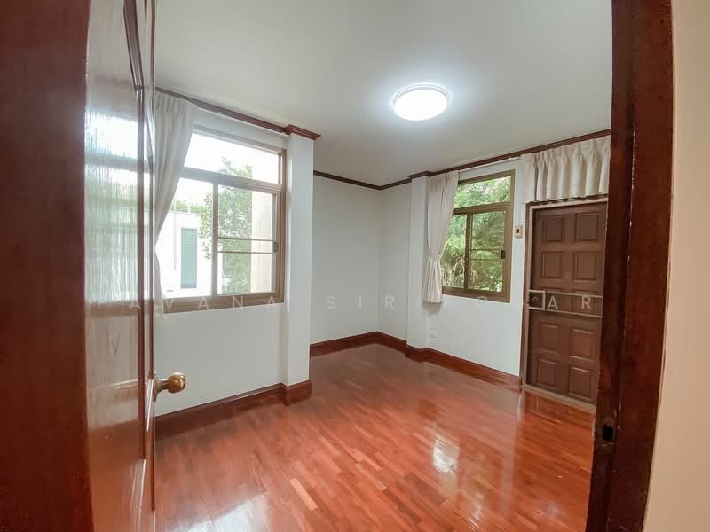 4-BR House, Bangkok, Khlong Toei, Khlong Toei, Bangkok, 4 Bedrooms, 450 sqm, Single Detached House For Rent, by Pavana Sirikogar, 500149598 - DDproperty.com