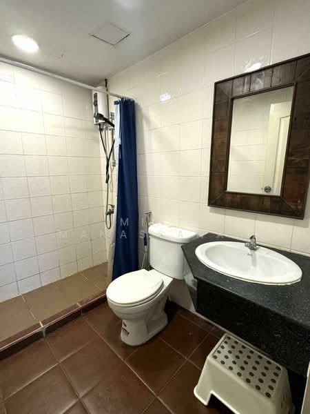 Lumpini Place Suanplu-Sathorn, Bangkok, 435-112 Suan Plu, Thung Maha Mek, Sathon, Bangkok, 2 Bedrooms, 60 sqm, Condo For Rent, by Mint Manassanan, 500149609 - DDproperty.com