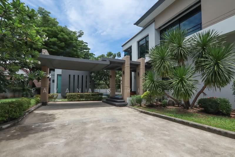 4-BR House, Bangkok, Bang Kapi, Huai Khwang, Bangkok, 4 Bedrooms, 500 sqm, Single Detached House For Rent, by Pavana Sirikogar, 500149634 - DDproperty.com