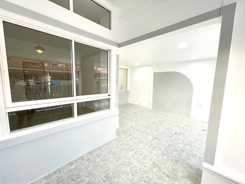 For rent: Newly renovated house in a gated community in the heart of Phuket town. 2 bedrooms, 22.5 s, Phuket, Wichit, Muang Phuket, Phuket, 2 Bedrooms, 80 sqm, Semi-Detached House (Twin House) For Rent, by Rachen Nopsuwan, 500149683 - DDproperty.com