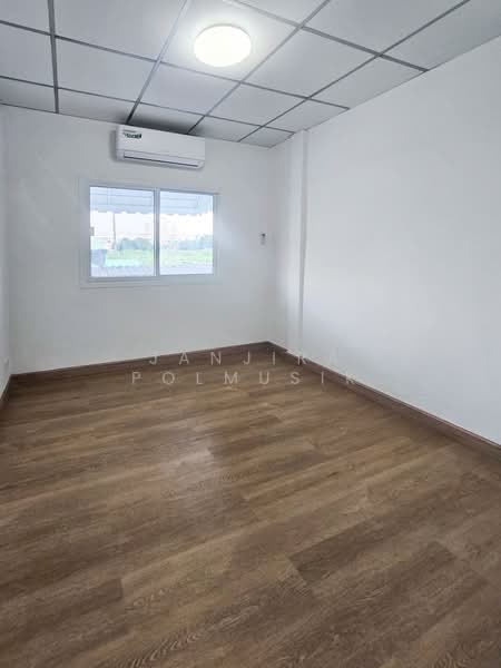 Baan Preecha 8, Bangkok, 458 Huamark Road, Hua Mak, Bang Kapi, Bangkok, 2 Bedrooms, 120 sqm, Townhouse For Sale, by Janjira Polmusik, 500149716 - DDproperty.com