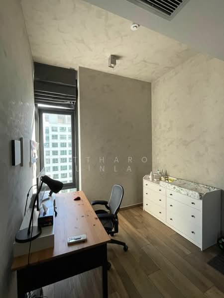 The Lofts Asoke, Bangkok, Sukhumvit 21 Road, Khlongtoei Nua, Watthana, Bangkok, 2 Bedrooms, 75 sqm, Condo For Sale, by Nuttharom  Linla , 500149725 - DDproperty.com