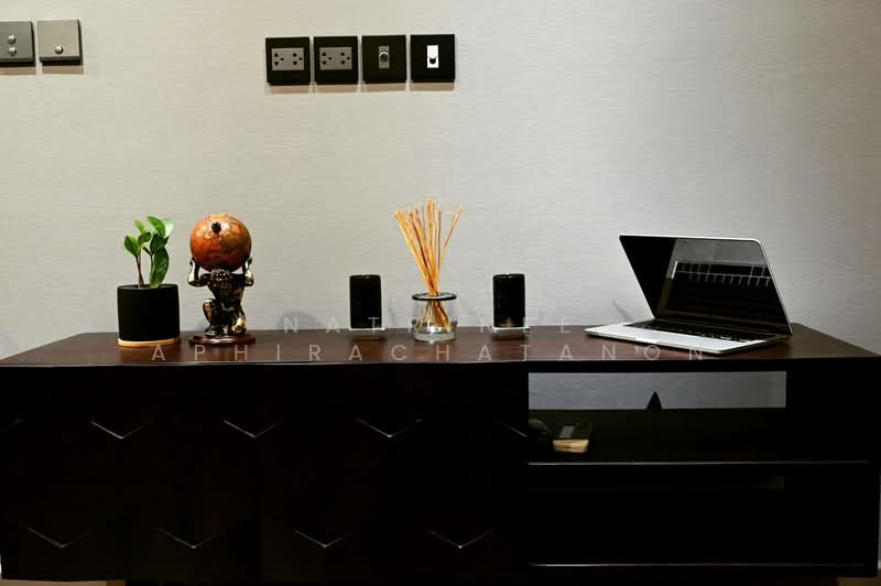 The Esse at Singha Complex, Bangkok, 1788 New Petchaburi Rd, Khlongtoei Nua, Watthana, Bangkok, 1 Bedroom, 48 sqm, Condo For Rent, by Natrinee Aphirachatanon, 500149751 - DDproperty.com