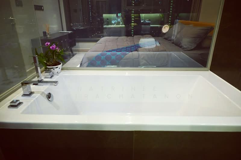 The Esse at Singha Complex, Bangkok, 1788 New Petchaburi Rd, Khlongtoei Nua, Watthana, Bangkok, 1 Bedroom, 48 sqm, Condo For Rent, by Natrinee Aphirachatanon, 500149751 - DDproperty.com