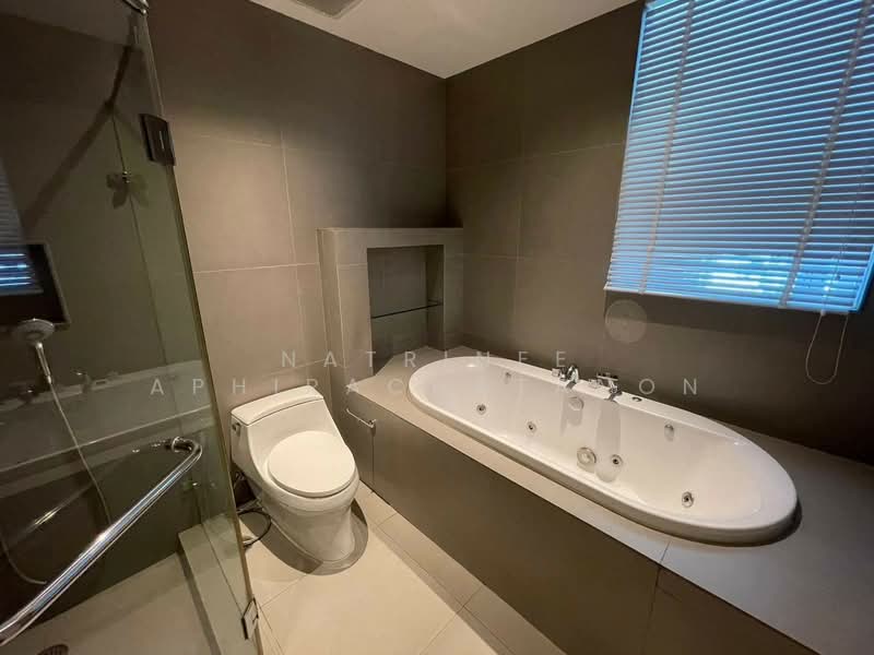 Athenee Residence, Bangkok, 65 Witthayu Road, Lumphini, Pathum Wan, Bangkok, 2 Bedrooms, 133 sqm, Condo For Rent, by Natrinee Aphirachatanon, 500149759 - DDproperty.com