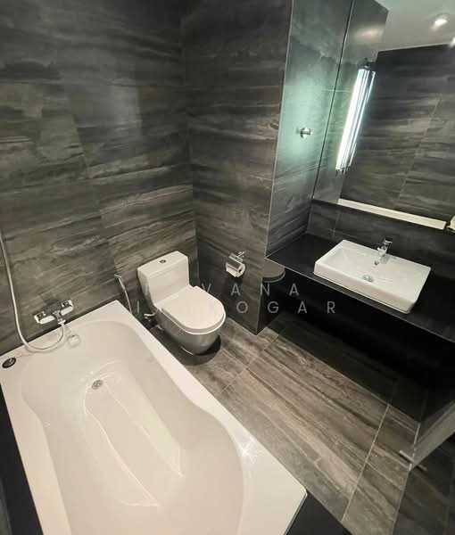 Icon III, Bangkok, 858 Sukhumvit Road, Khlong Tan Nua, Watthana, Bangkok, 1 Bedroom, 80 sqm, Condo For Rent, by Pavana Sirikogar, 500149760 - DDproperty.com