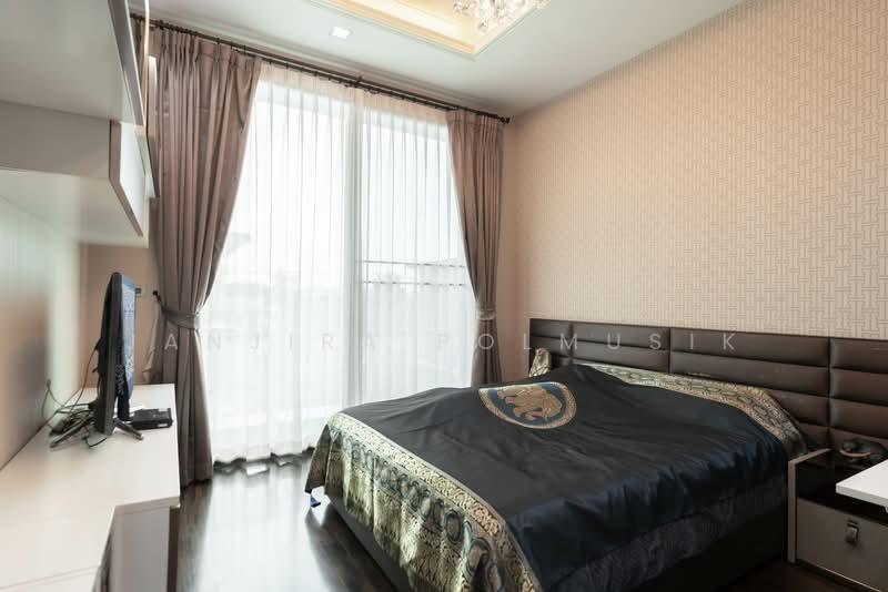 Soul Ekkamai-Ladprao, Bangkok, Ladprao Road, Phlapphla, Wang Thonglang, Bangkok, 5 Bedrooms, 331 sqm, Single Detached House For Sale, by Janjira Polmusik, 500149789 - DDproperty.com