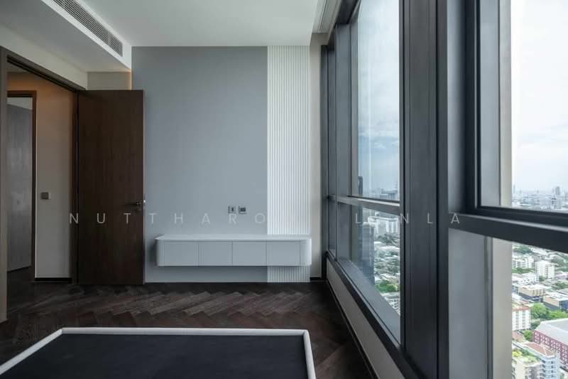 The Esse Sukhumvit 36, Bangkok, Soi Sukhumvit 36, Sukhumvit Road, Phra Kanong, Khlong Toei, Bangkok, 3 Bedrooms, 126 sqm, Condo For Sale, by Nuttharom  Linla , 500149791 - DDproperty.com