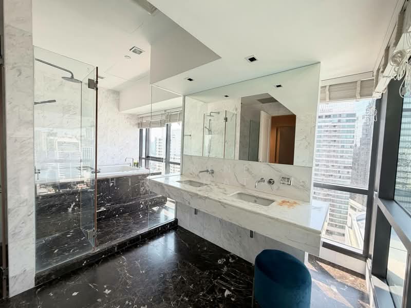 Le Raffine Sukhumvit 39, Bangkok, Soi Sukhumvit 39, Khlong Tan Nua, Watthana, Bangkok, 3 Bedrooms, 401 sqm, Condo For Rent, by Natrinee Aphirachatanon, 500149837 - DDproperty.com