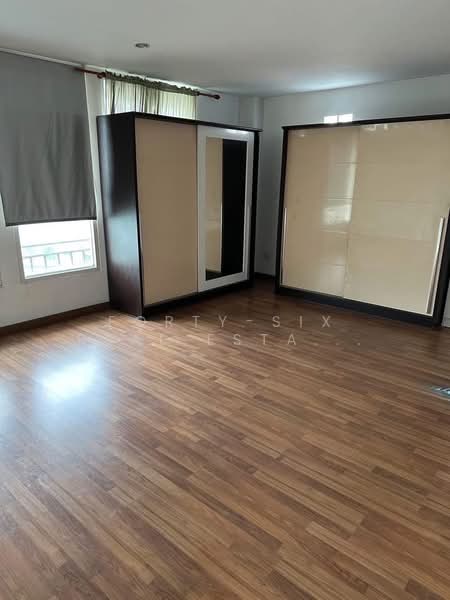 ให้เช่าบ้านทาวน์โฮม หมู่บ้านวารินทร อารีย์สัมพันธ์ 3, Bangkok, Phaya Thai, Phaya Thai, Bangkok, 3 Bedrooms, 300 sqm, Townhouse For Rent, by Forty-Six Real Estate Group, 500149933 - DDproperty.com