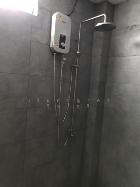 House Soi Pracharat Bamphen (Huai Khwang), Bangkok, Samsen Nok, Huai Khwang, Bangkok, 6 Bedrooms, 200 sqm, Single Detached House For Rent, by ปรินทร์ญาดา ชิณโชติ, 500149943 - DDproperty.com