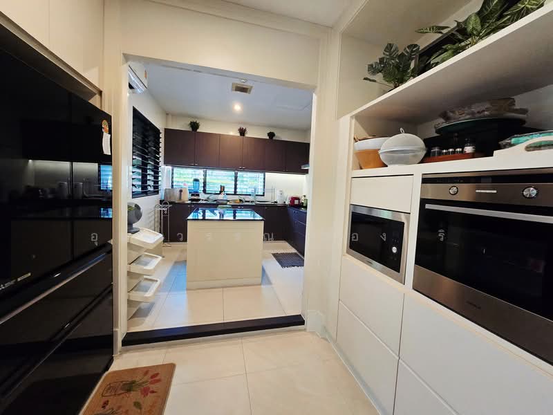 Ladawan Ratchapruek-Pinklao, Bangkok, Ratchapruek Road, Bang Ra Mat, Taling Chan, Bangkok, 4 Bedrooms, 542 sqm, Single Detached House For Sale, by อุมาวรรณ ส่องศิริ, 500149963 - DDproperty.com