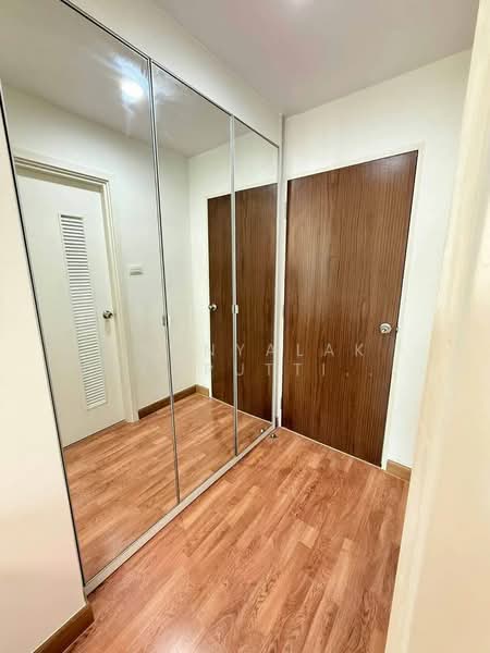 Ivy Ratchada, Bangkok, Soi Ratchadapisek 20, Ratchadapisek Road, Samsen Nok, Huai Khwang, Bangkok, 2 Bedrooms, 64 sqm, Condo For Rent, by Thanyalak Premputtiphan, 500149966 - DDproperty.com