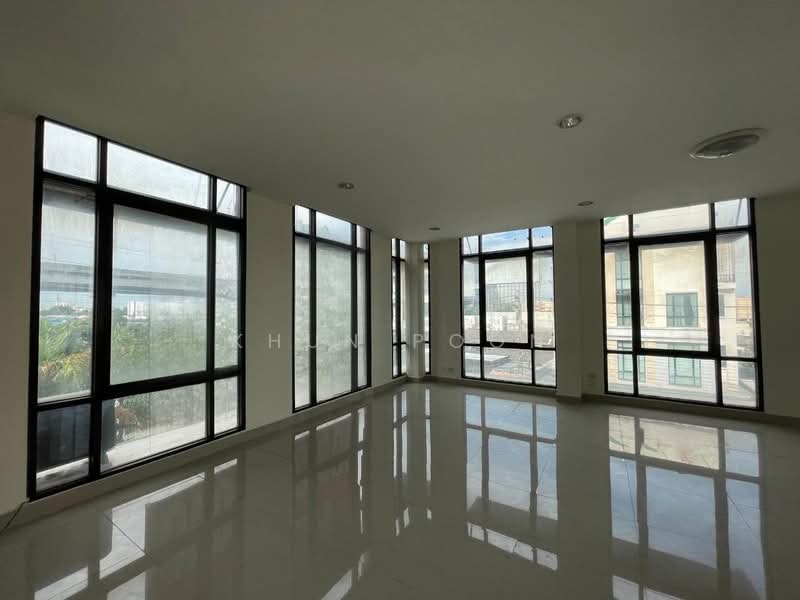 ให้เช่า อาคารพาณิชย์ 4 ชั้น ทำเลดีมาก l 3 นาที ถึงเซ็นทรัลบางนา (SPSSR76), กรุงเทพ, ซอย บางนา-ตราด 19, บางนาเหนือ, บางนา, กรุงเทพ, 600 ตร.ม., ตึกแถว-อาคารพาณิชย์ ให้เช่า, โดย Khun Poon, 500149975 - DDproperty.com