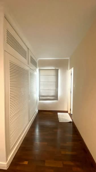 Baan Klang Krung Thonglor, Bangkok, 55 Soi Sukhumvit 55, Khlong Tan Nua, Watthana, Bangkok, 4 Bedrooms, 300 sqm, Townhouse For Rent, by Ratsarin Sirinipaspong, 500149996 - DDproperty.com