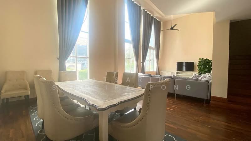 Baan Klang Krung Thonglor, Bangkok, 55 Soi Sukhumvit 55, Khlong Tan Nua, Watthana, Bangkok, 4 Bedrooms, 300 sqm, Townhouse For Rent, by Ratsarin Sirinipaspong, 500149996 - DDproperty.com