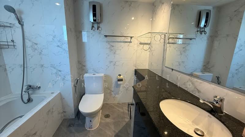 Regent on the Park 1, Bangkok, Soi Sukhumvit 26, Khong Tan, Khlong Toei, Bangkok, 3 Bedrooms, 250 sqm, Condo For Sale, by Acute Realty Partner Co.,Ltd., 500150120 - DDproperty.com