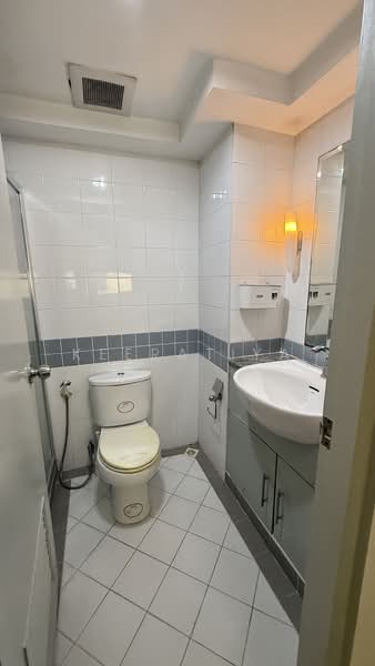 Plus 38 Hip, Bangkok, 5 Soi Sukhumvit 38, Phra Kanong, Khlong Toei, Bangkok, Studio, 35 sqm, Condo For Rent, by Keeratiya, 500150141 - DDproperty.com