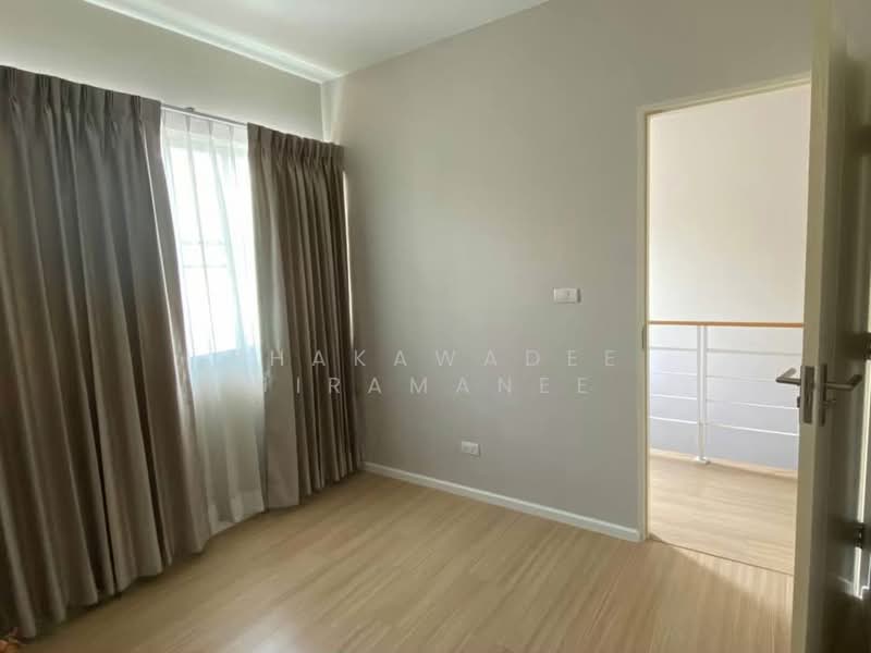 Baan Klang Muang Ngamwongwan, Bangkok, Soi Ngamwongwan 47 Yeak 6-11, Thung Song Hong, Lak Si, Bangkok, 3 Bedrooms, 149 sqm, Townhouse For Sale, by Phakawadee Jiramanee, 500150145 - DDproperty.com