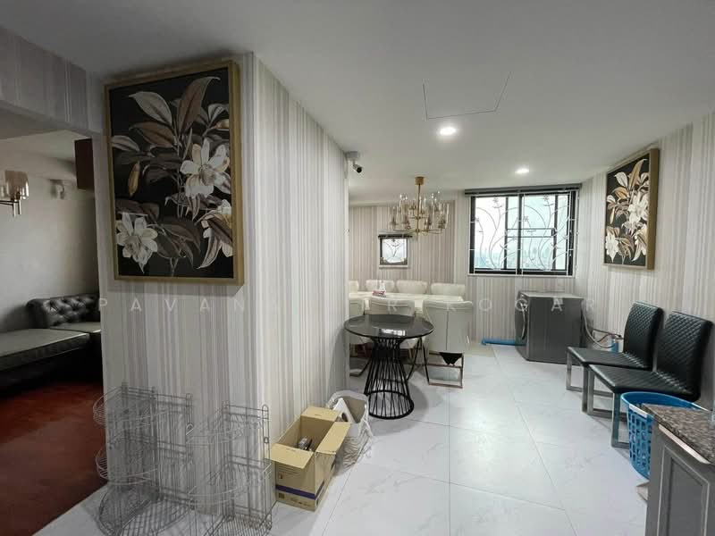 President Park Sukhumvit 24, Bangkok, 99 Sukhumvit 24 Alley, Khlongtoei Nua, Watthana, Bangkok, 3 Bedrooms, 223 sqm, Condo For Rent, by Pavana Sirikogar, 500150159 - DDproperty.com