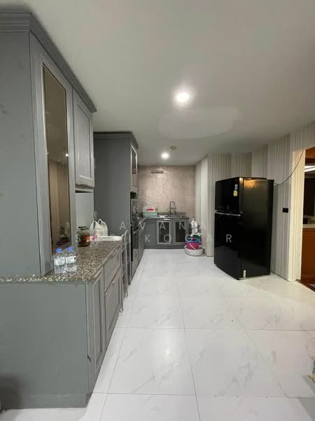 President Park Sukhumvit 24, Bangkok, 99 Sukhumvit 24 Alley, Khlongtoei Nua, Watthana, Bangkok, 3 Bedrooms, 223 sqm, Condo For Rent, by Pavana Sirikogar, 500150159 - DDproperty.com