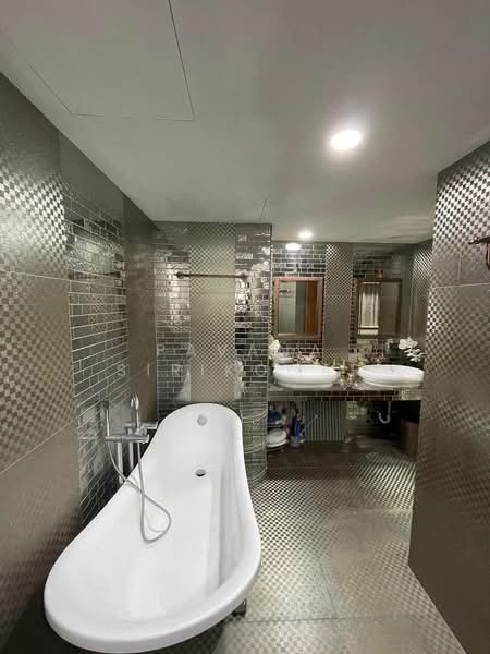 President Park Sukhumvit 24, Bangkok, 99 Sukhumvit 24 Alley, Khlongtoei Nua, Watthana, Bangkok, 3 Bedrooms, 223 sqm, Condo For Rent, by Pavana Sirikogar, 500150159 - DDproperty.com