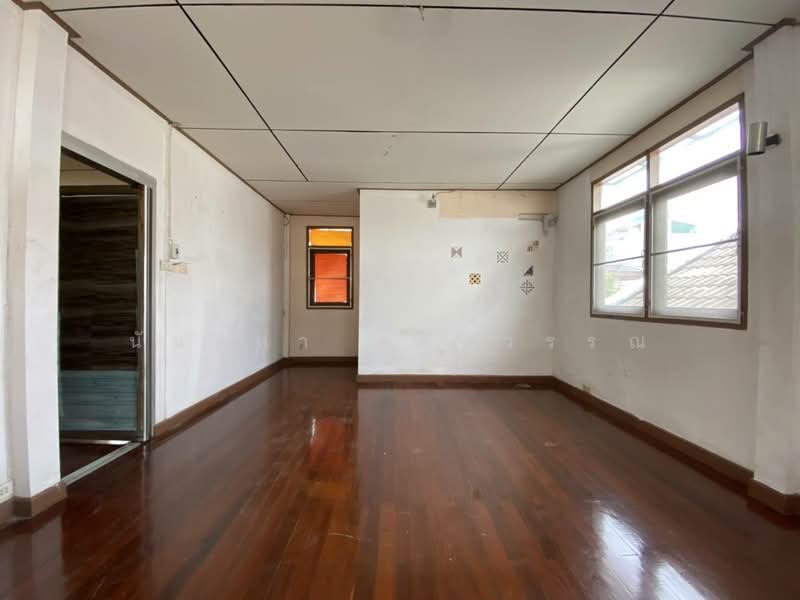 บ้านพร้อมที่ดินซอยบรมราชินี 5, Bangkok, Arun Amarin, Bangkok Noi, Bangkok, 5 Bedrooms, 200 sqm, Single Detached House For Sale, by นันธิกา ศรีสุวรรณ, 500150173 - DDproperty.com