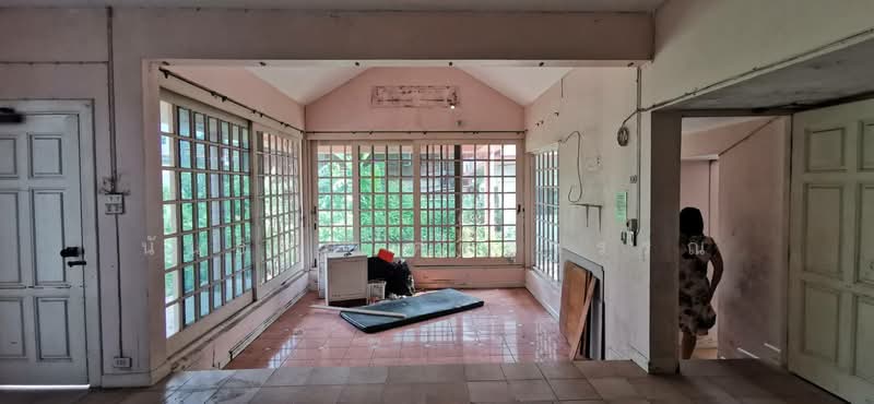 บ้านพร้อมที่ดินซอยบรมราชินี 5, Bangkok, Arun Amarin, Bangkok Noi, Bangkok, 5 Bedrooms, 200 sqm, Single Detached House For Sale, by นันธิกา ศรีสุวรรณ, 500150173 - DDproperty.com