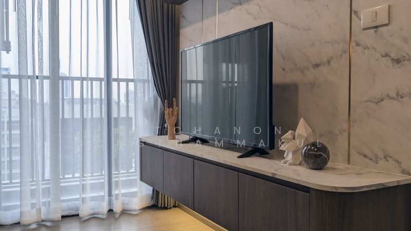 The Base Phetchaburi-Thonglor, Bangkok, Phetchaburi Rd, Bang Kapi, Huai Khwang, Bangkok, 1 Bedroom, 33 sqm, Condo For Sale, by Ratchanon Songthammakul, 500150185 - DDproperty.com