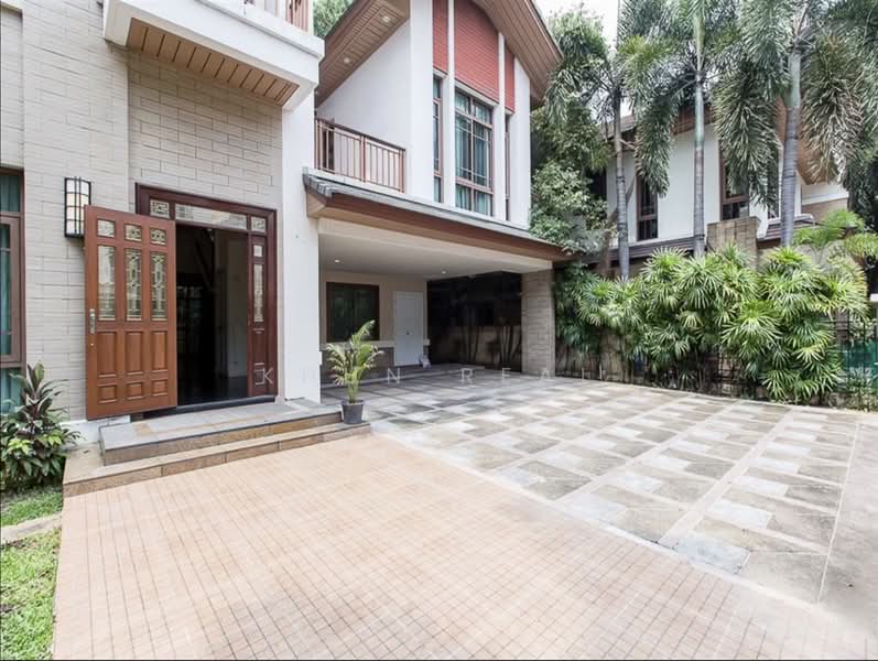 Baan Sansiri Sukhumvit 67, Bangkok, 32 Soi Sukhumvit 67, Phra Kanong Nua, Watthana, Bangkok, 4 Bedrooms, 394 sqm, Single Detached House For Rent, by Khun Real, 500150210 - DDproperty.com