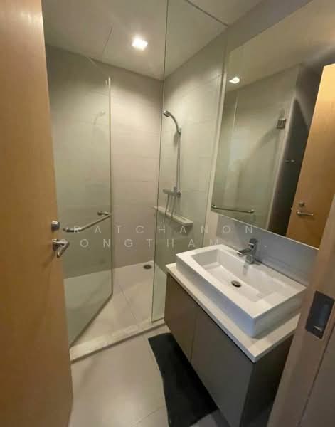 Siri Residence, Bangkok, 21 Soi Sukhumvit 24, Khong Tan, Khlong Toei, Bangkok, 2 Bedrooms, 70 sqm, Condo For Rent, by Ratchanon Songthammakul, 500150218 - DDproperty.com