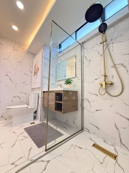 Supalai Place Sukhumvit 39, Bangkok, 175-179 Soi Sukhumvit 39 Sukhumvit Road, Khlong Tan Nua, Watthana, Bangkok, 2 Bedrooms, 120 sqm, Condo For Sale, by Ratchanon Songthammakul, 500150226 - DDproperty.com