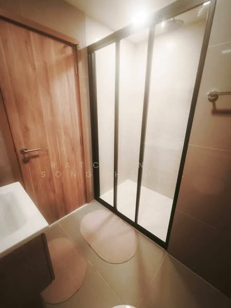 The Base Urban Rama 9, Bangkok, Huai Khwang, Huai Khwang, Bangkok, 1 Bedroom, 35 sqm, Condo For Rent, by Ratchanon Songthammakul, 500150230 - DDproperty.com