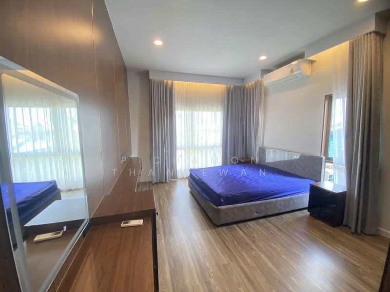 Burasiri Krungthep Kreetha, Bangkok, 95 Soi Pracha Ruam Chai, Hua Mak, Bang Kapi, Bangkok, 4 Bedrooms, 238 sqm, Single Detached House For Rent, by Pichamon Thaneewan, 500150297 - DDproperty.com