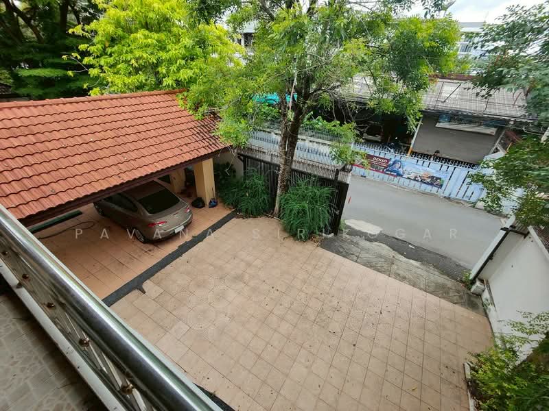 Lavista Prestige Village Ekkamai 10, Bangkok, ﻿Soi Sukhumvit 63, Phra Kanong Nua, Watthana, Bangkok, 4 Bedrooms, 250 sqm, Single Detached House For Rent, by Pavana Sirikogar, 500150309 - DDproperty.com