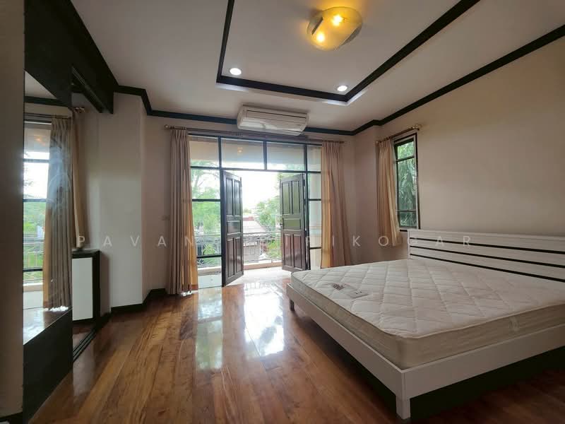 Lavista Prestige Village Ekkamai 10, Bangkok, ﻿Soi Sukhumvit 63, Phra Kanong Nua, Watthana, Bangkok, 4 Bedrooms, 250 sqm, Single Detached House For Rent, by Pavana Sirikogar, 500150309 - DDproperty.com