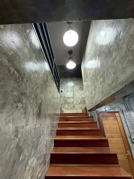 ให้เช่า ทาวน์โฮม พร้อมเข้าอยู่ ทำเล รัชโยธิน, Bangkok, Lat Yao, Chatuchak, Bangkok, 2 Bedrooms, 110 sqm, Single Detached House For Rent, by Forty-Six Real Estate Group, 500150323 - DDproperty.com