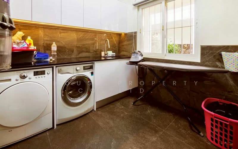 Luxury pool villa for sale near Mab Prachan Reservoir, Pattaya., Chon Buri (Pattaya), Poong, Bang Lamung (Pattaya), Chon Buri (Pattaya), 3 Bedrooms, 1,160 sqm, Villa For Sale, by A House Property Co.,Ltd., 500150344 - DDproperty.com