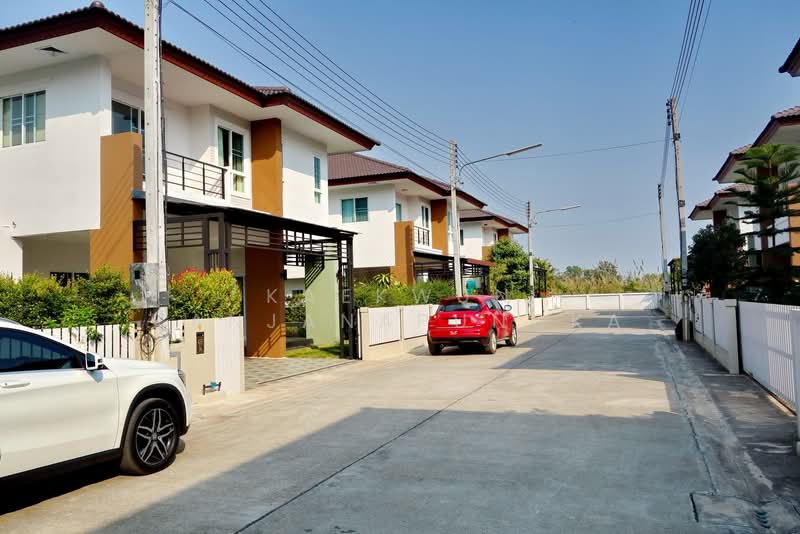 ็House for Rent in Sinthanee Village, Rim Kok, Chiang Rai, Chiang Rai, Rim Kok, Muang Chiang Rai, Chiang Rai, 3 Bedrooms, 150 sqm, Single Detached House For Rent, by Kaekwun Kanjanapungka, 500150390 - DDproperty.com