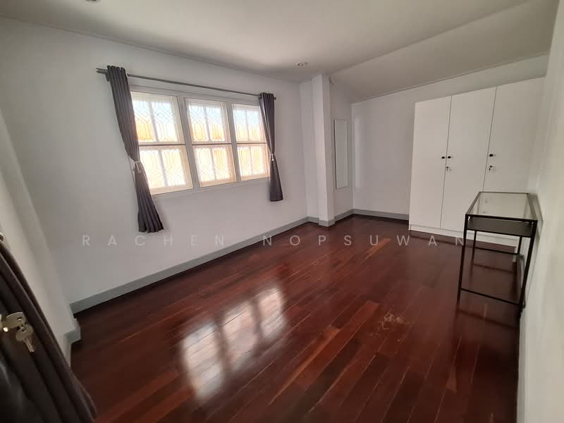 Sammakorn Ramkamhang 112, Bangkok, Saphan Sung, Saphan Sung, Bangkok, 3 Bedrooms, 180 sqm, Single Detached House For Rent, by Rachen Nopsuwan, 500150396 - DDproperty.com