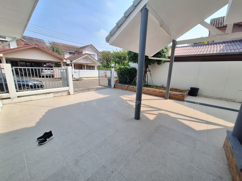 Sammakorn Ramkamhang 112, Bangkok, Saphan Sung, Saphan Sung, Bangkok, 3 Bedrooms, 180 sqm, Single Detached House For Rent, by Rachen Nopsuwan, 500150396 - DDproperty.com