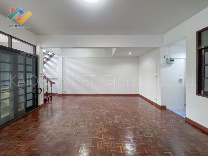 Muang Thong Thani Project 5, Nonthaburi, บอนด์สตรีท, Ban Mai, Pak Kret, Nonthaburi, 3 Bedrooms, 130 sqm, Townhouse For Sale, by Kannisa Thanwatthanakrirkul, 500150427 - DDproperty.com