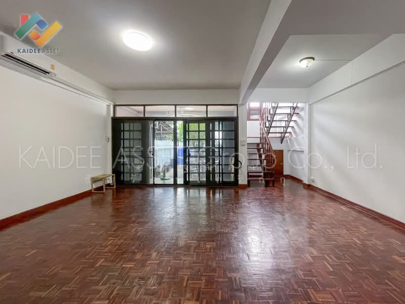 Muang Thong Thani Project 5, Nonthaburi, บอนด์สตรีท, Ban Mai, Pak Kret, Nonthaburi, 3 Bedrooms, 130 sqm, Townhouse For Sale, by Kannisa Thanwatthanakrirkul, 500150427 - DDproperty.com