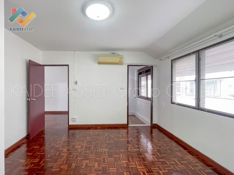 Muang Thong Thani Project 5, Nonthaburi, บอนด์สตรีท, Ban Mai, Pak Kret, Nonthaburi, 3 Bedrooms, 130 sqm, Townhouse For Sale, by Kannisa Thanwatthanakrirkul, 500150427 - DDproperty.com