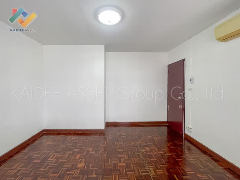 Muang Thong Thani Project 5, Nonthaburi, บอนด์สตรีท, Ban Mai, Pak Kret, Nonthaburi, 3 Bedrooms, 130 sqm, Townhouse For Sale, by Kannisa Thanwatthanakrirkul, 500150427 - DDproperty.com