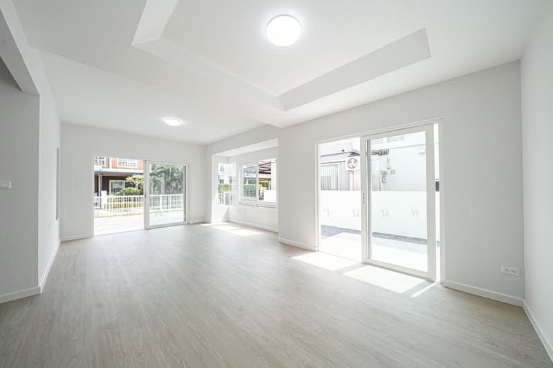 Mantana Lake Watcharapol, Bangkok, Sukhaphiban 5 Road, O-Ngoen, Sai Mai, Bangkok, 3 Bedrooms, 136 sqm, Single Detached House For Sale, by ปุณณภา นารานนทชัย, 500150436 - DDproperty.com