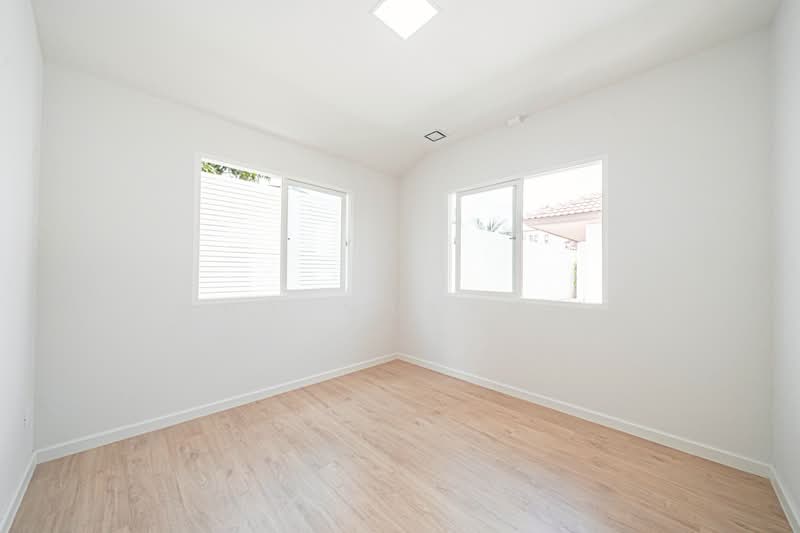 Mantana Lake Watcharapol, Bangkok, Sukhaphiban 5 Road, O-Ngoen, Sai Mai, Bangkok, 3 Bedrooms, 136 sqm, Single Detached House For Sale, by ปุณณภา นารานนทชัย, 500150436 - DDproperty.com